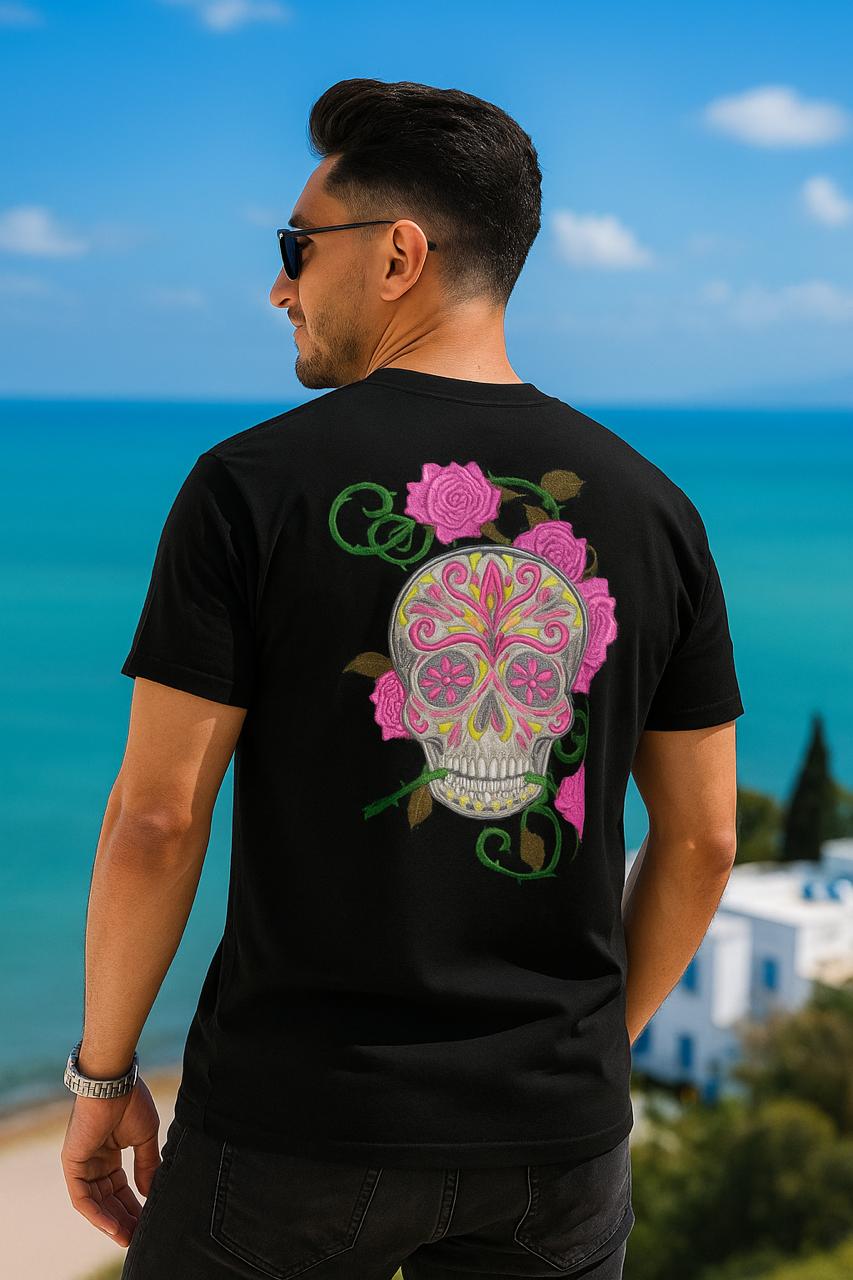 💀 Level UP | تيشورت Sugar Skull & Roses (ستايل مكسيكي – طباعة Sublimation)